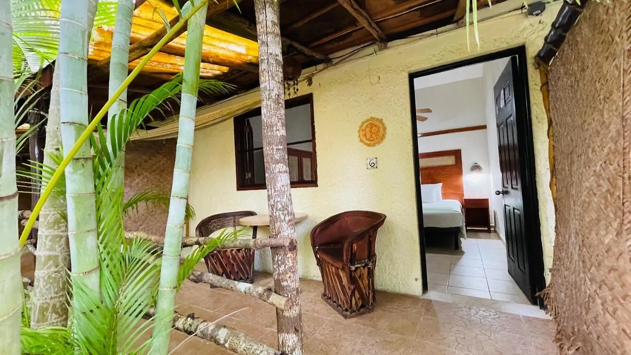 *****  Hotel B&B - 5Th Avenue Playa del Carmen Mexico