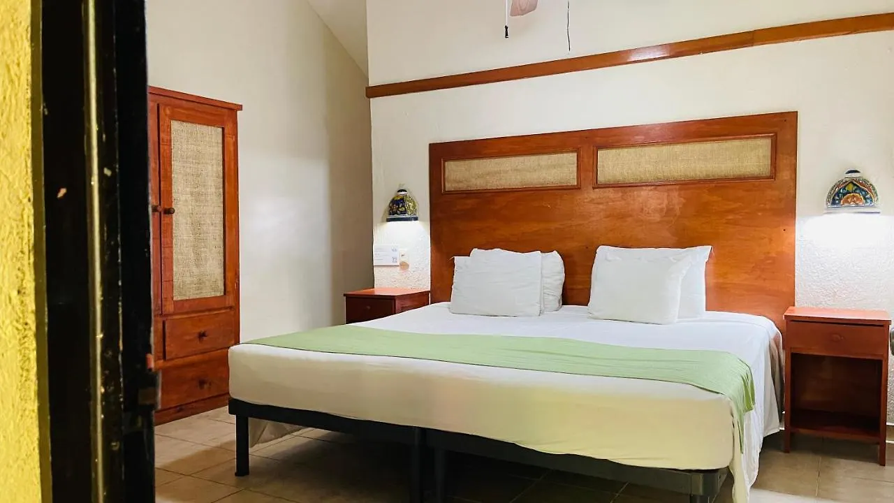 Hotel B&B - 5Th Avenue Playa del Carmen 5*,