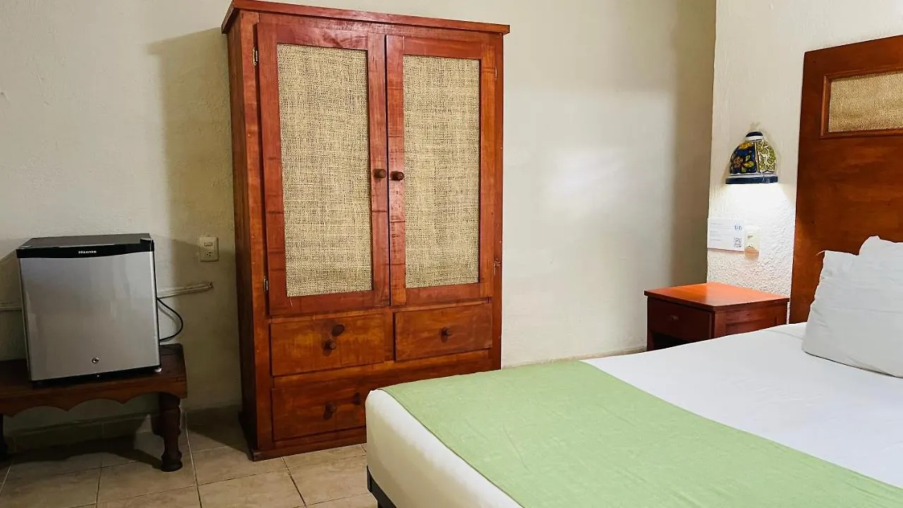 Hotel B&B - 5Th Avenue Playa del Carmen 5*,